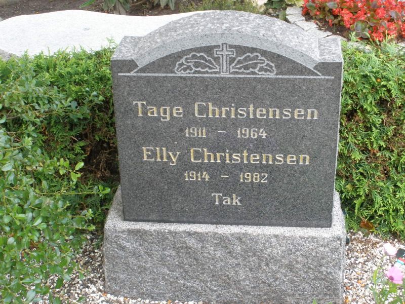 Elly Christensen .JPG